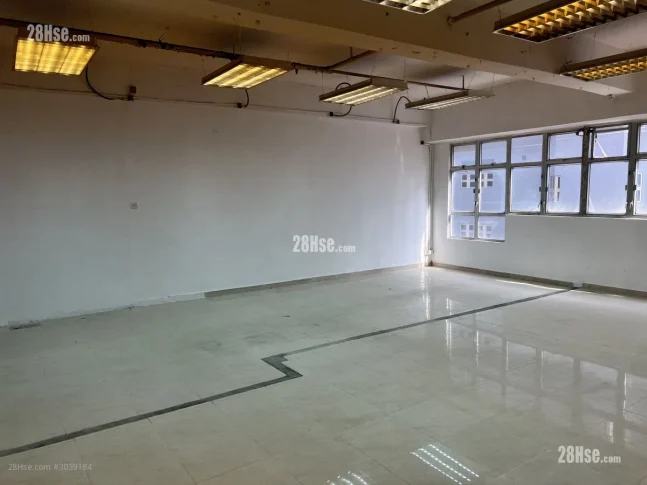 新界荃灣柴灣角街35 - 45號，裕豐工業大廈15字樓11室